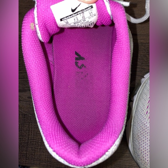 Nike Air Max Tailwind Running Shoes - Picture 14 of 15